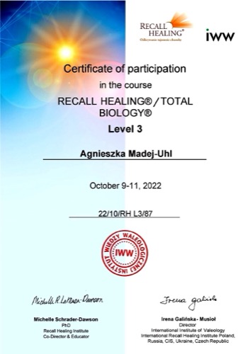 O Agnieszce Madej-Uhl 4 - - Totalna Biologia, Karma Rodowa Recall Healing / Total Biology Level 3