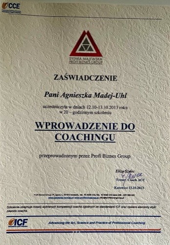 O Agnieszce Madej-Uhl 9 - - Totalna Biologia, Karma Rodowa Wprowadzenie do Coachingu